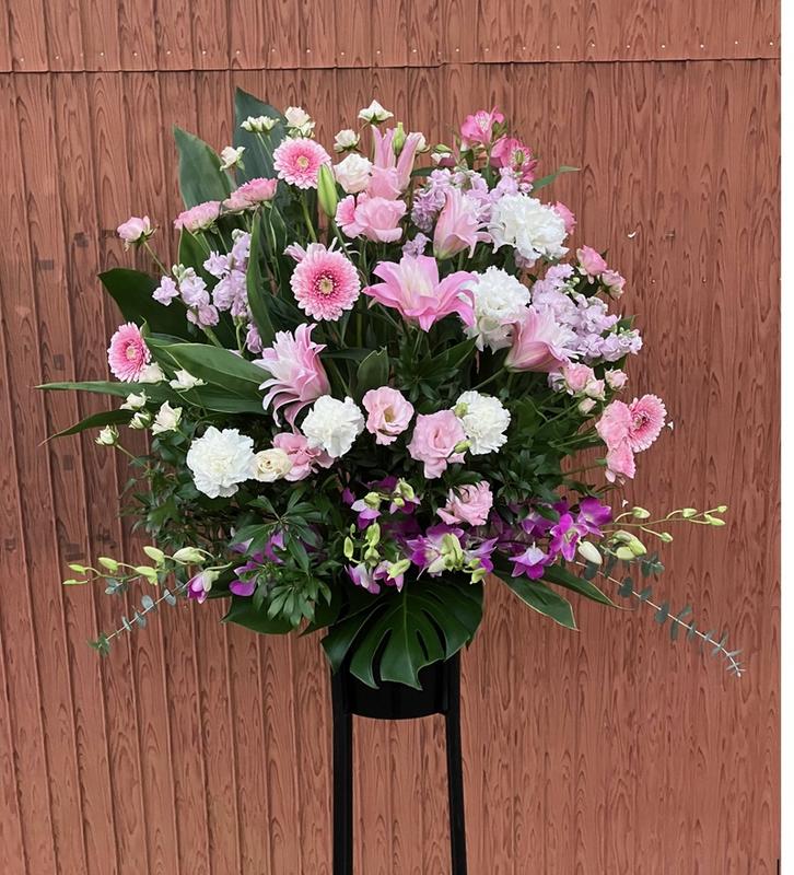 ＊おまかせ御祝スタンド花＊優しいピンク系に仕上げました。　商品番号IS1-100